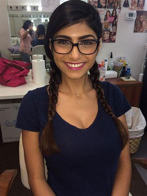 miakalifa porn hub|Mia Khalifa Porno Videos 